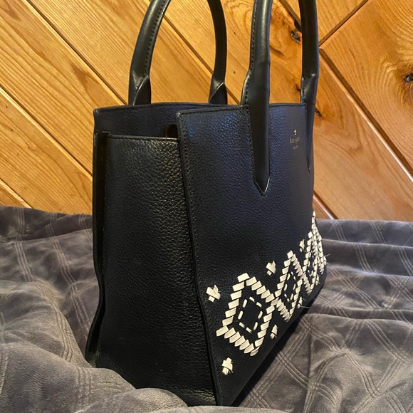 Large Kate Spade purse - Picture 2 of 4